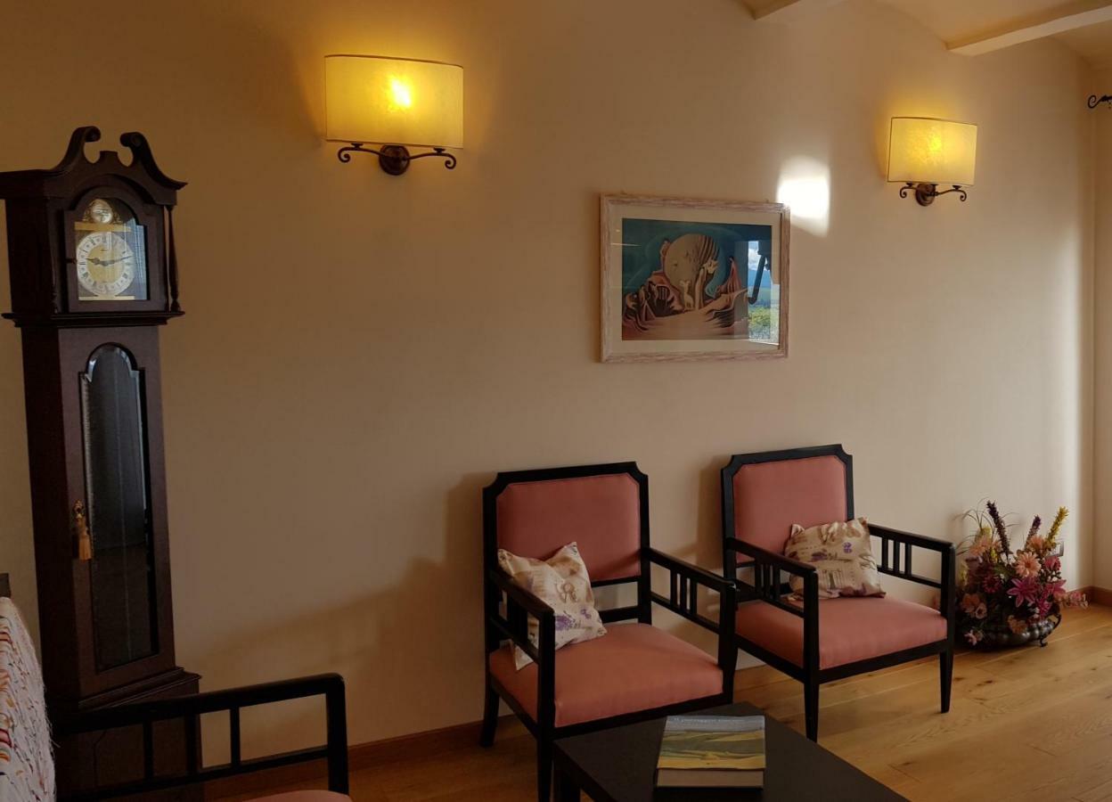 Bella Vista Flat Apartment Petroio Bagian luar foto